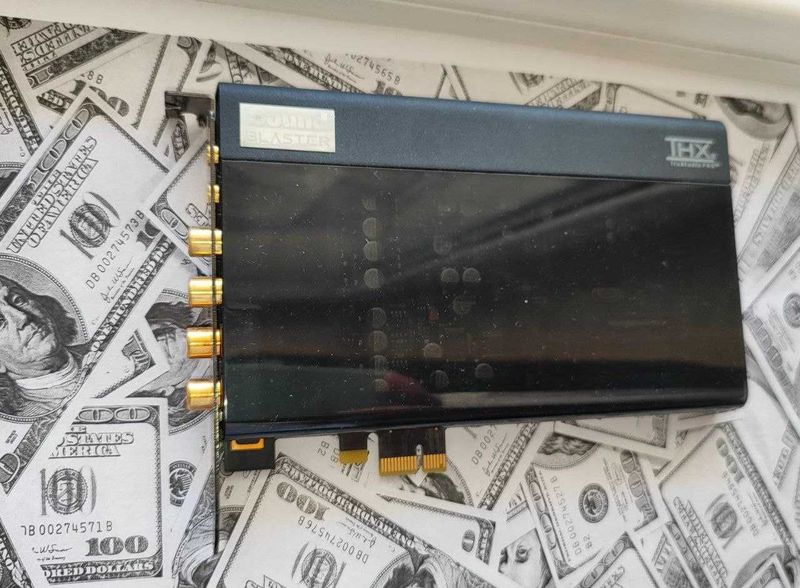 Продам звуковую плату Creative Sound Blaster X-Fi Titanium Продам звуковую плату Creative Sound Blaster X-Fi Titanium