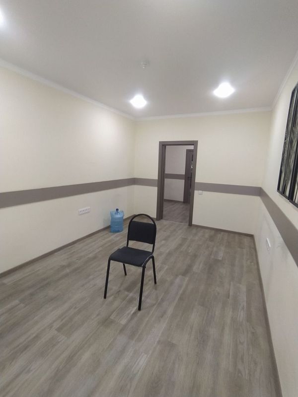 Катартал ТРЦ Парус 20м² 2этаж 1кабинет с мебелью Юр адреса Катартал ТРЦ Парус 20м² 2этаж 1кабинет с мебелью Юр адреса