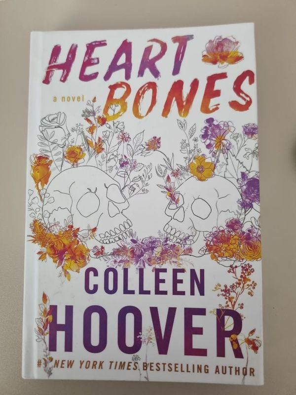 Книга Heart bones Книга Heart bones