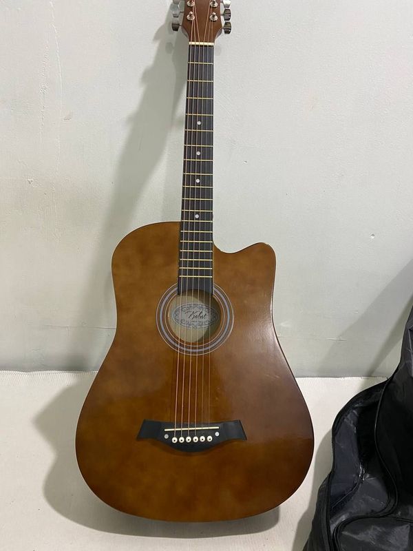 Gitara somkasi bn