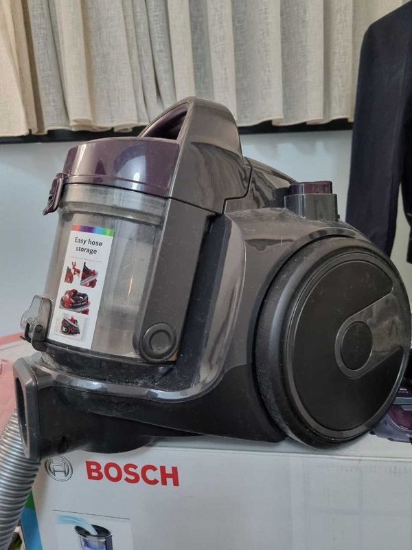 Bosch serie 2 bagless Bosch serie 2 bagless