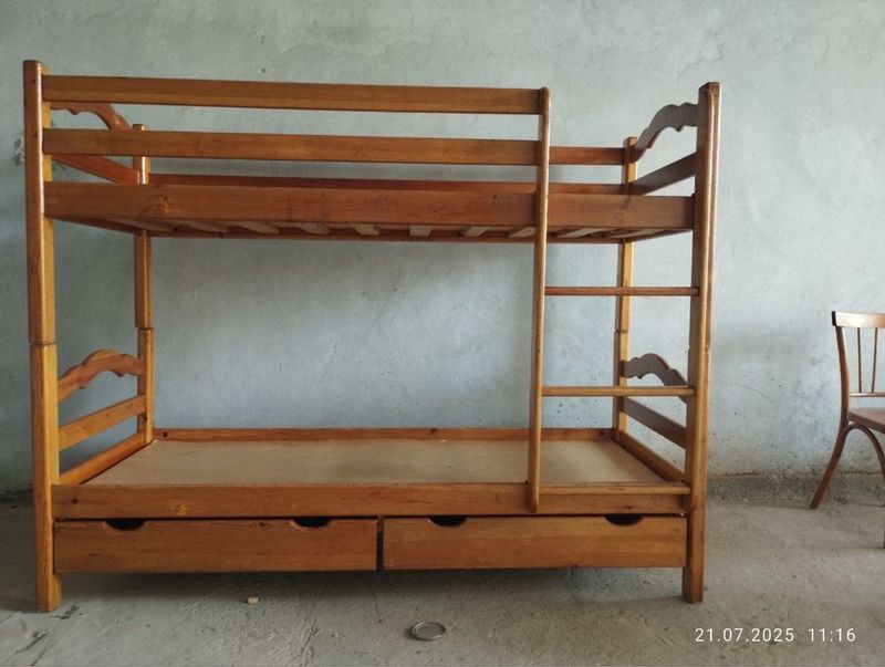 Sotiladi: 2 kishilik karovat, Bulungʻur tumanida Sotiladi: 2 kishilik karovat, Bulungʻur tumanida