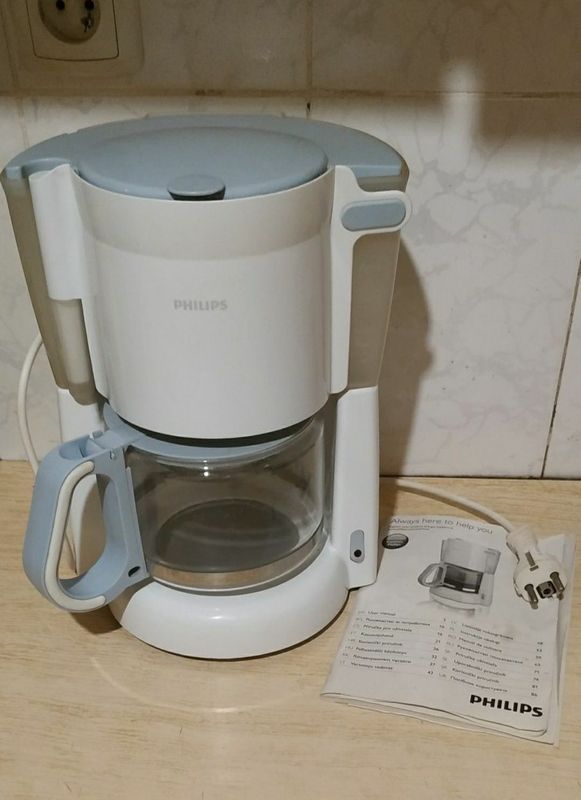 Кофеварка капельная " PHILIPS" . Кофеварка капельная " PHILIPS" .