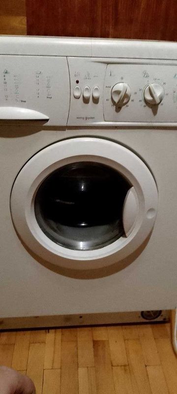 Стиральная машина indesit