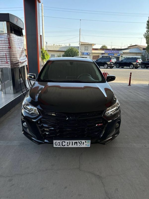 Автомобиль Onix 3LT_MT