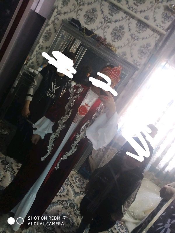 Abaya sotiladi 1 mln ikki marta kiyilgan Abaya sotiladi 1 mln ikki marta kiyilgan
