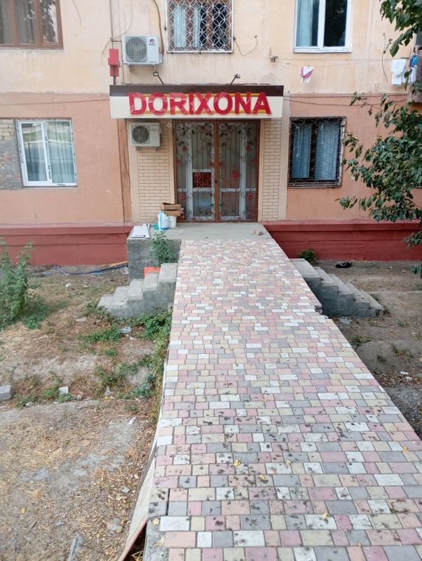 Продаются под офис 2их3 комната Чиланзар 6