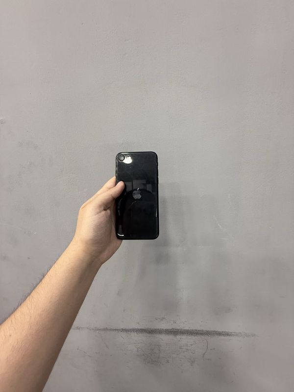 Iphone se2020 arzon Iphone se2020 arzon