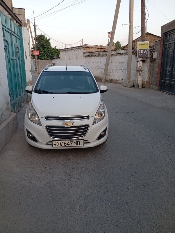 Spark srochni sotiladi
