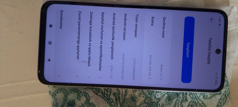Redmi. 12 Redmi. 12
