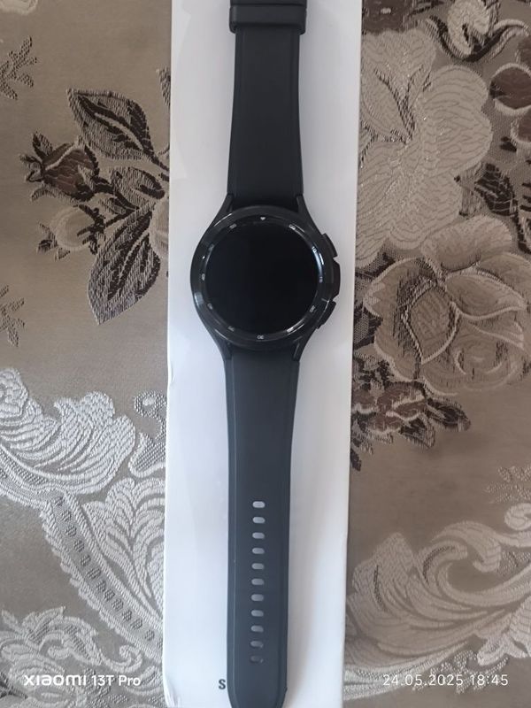 Galaxsy watch 4 Classic 46mm, Smr-890 black Galaxsy watch 4 Classic 46mm, Smr-890 black