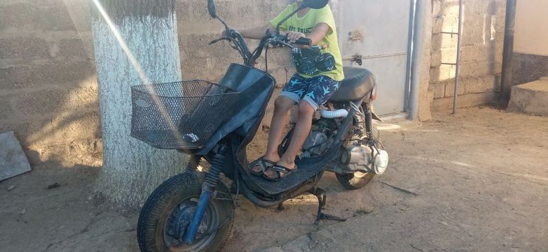 Скутер Honda af27 Скутер Honda af27