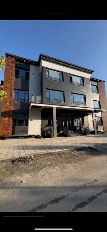 Продаётся недилое Здание на Юнусабаде ул Янгишахар 6 соток 2150м2 Продаётся недилое Здание на Юнусабаде ул Янгишахар 6 соток 2150м2