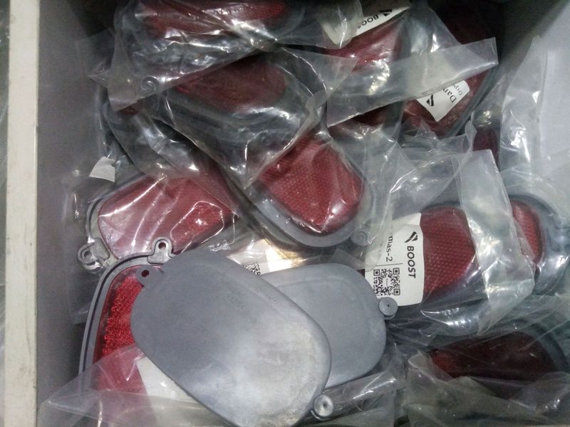 Damas atrjatl narx 20 ming Damas atrjatl narx 20 ming