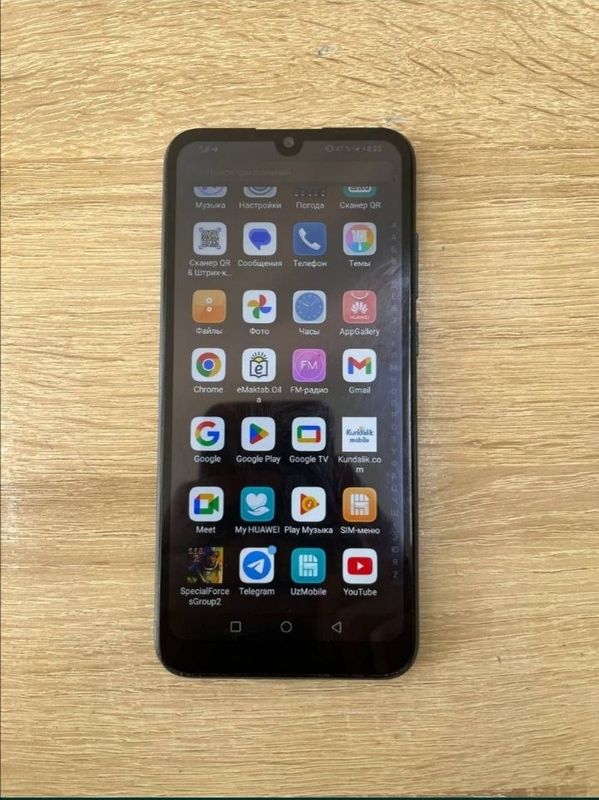 Huawei Y6 32Gb 2019 sotiladi Huawei Y6 32Gb 2019 sotiladi