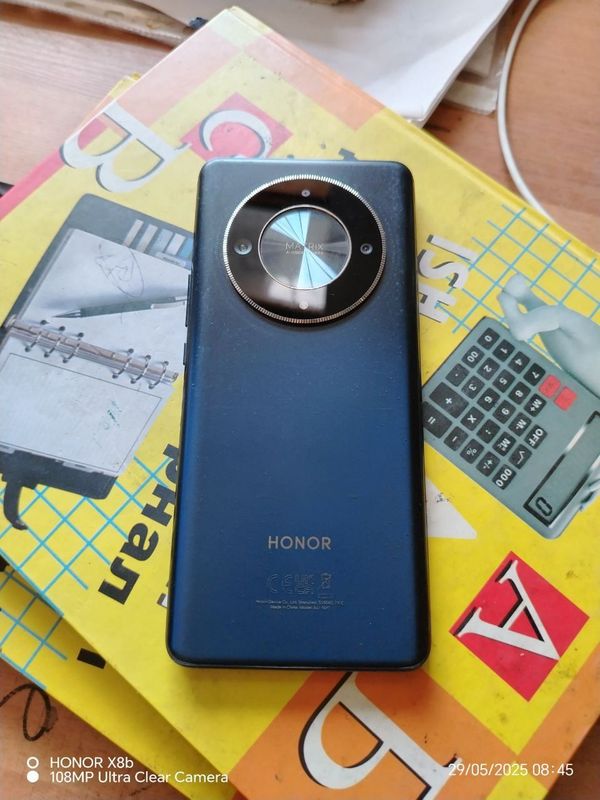 Honor x9b sotiladi karobka tinniq