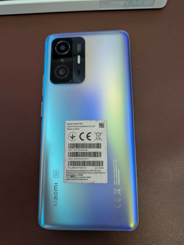 Xiaomi 11T 8/256 с коробкой в идеальном состоянии Xiaomi 11T 8/256 с коробкой в идеальном состоянии