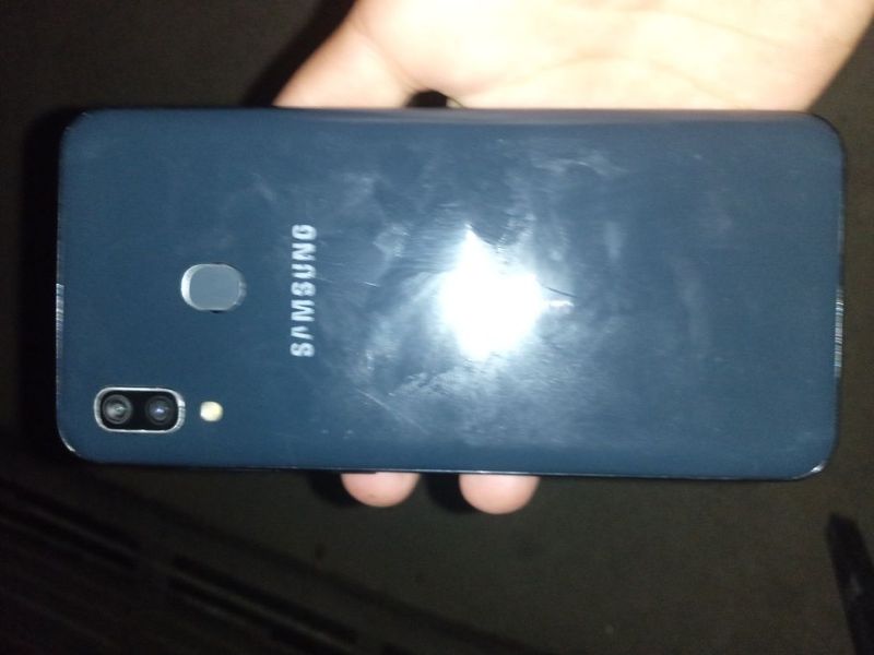Samsung a 30 32gb Samsung a 30 32gb