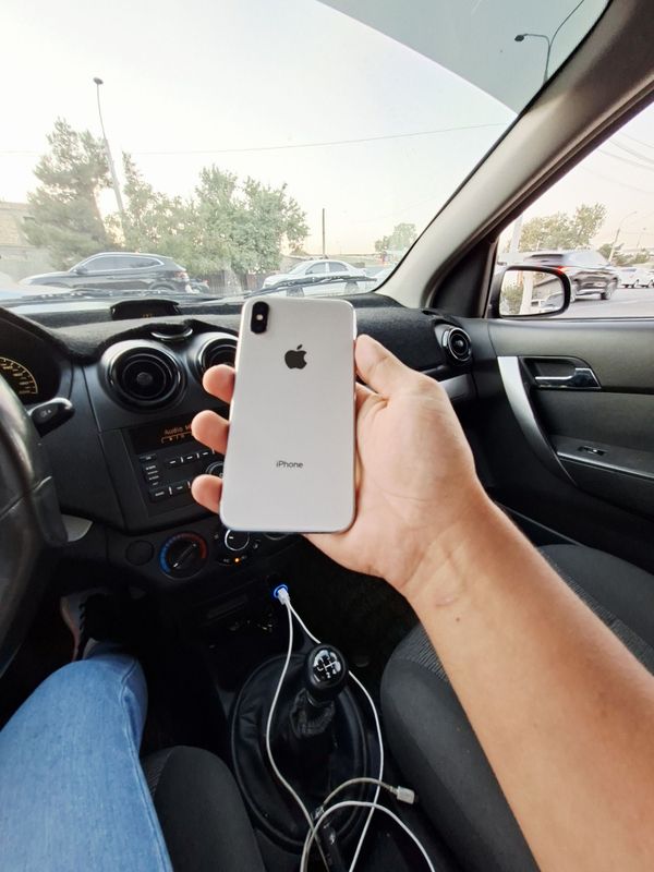Iphone x 64gb white Iphone x 64gb white