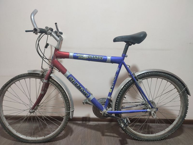 Velosiped sotiladi Velosiped sotiladi