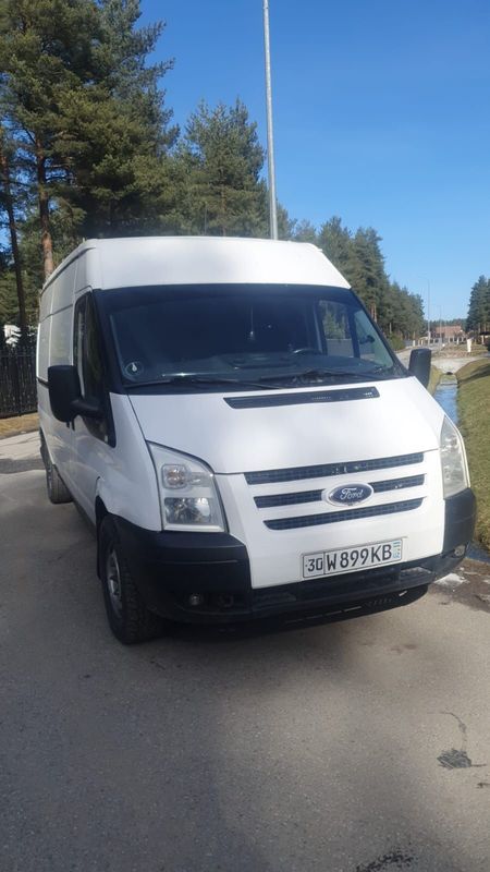 Ford transit sotiladi srochna Ford transit sotiladi srochna