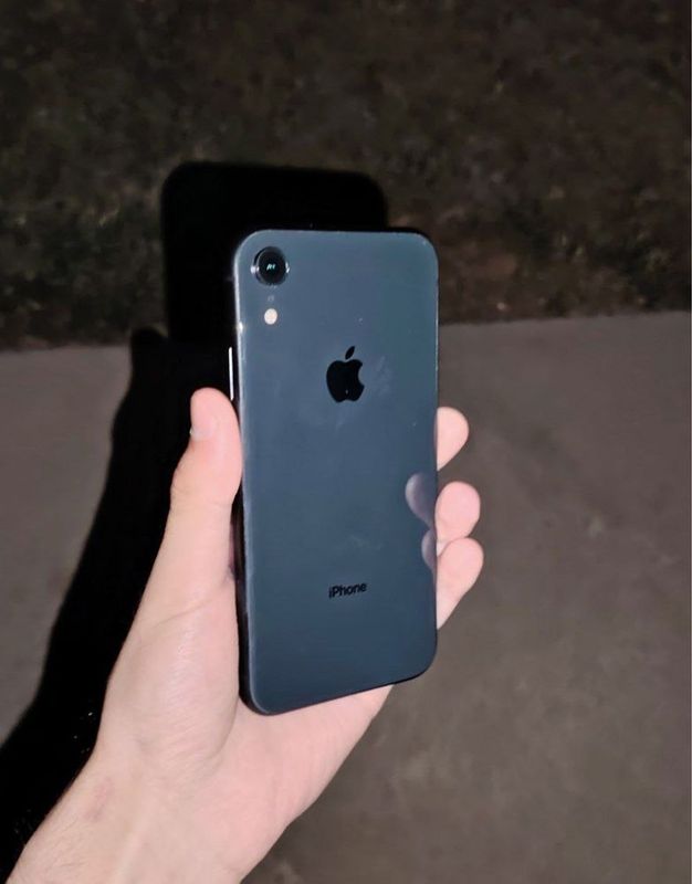 Iphone XR (срочно)!! Iphone XR (срочно)!!