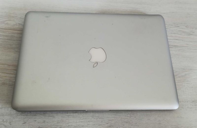 Macbook pro / core 2 duo / 2009 - для запчасти.