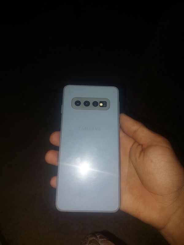 Samsung s10 8/128 Samsung s10 8/128