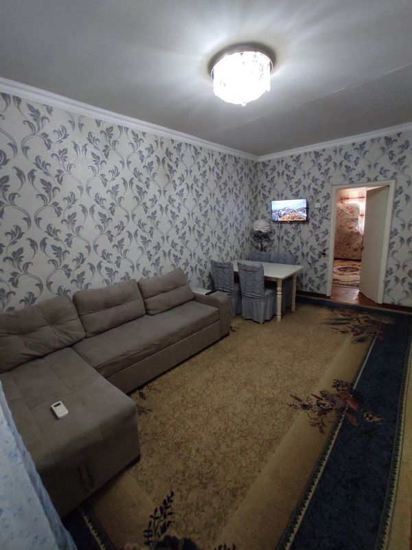 Продаётся 2/2/4 на м-в Ялангач Продаётся 2/2/4 на м-в Ялангач