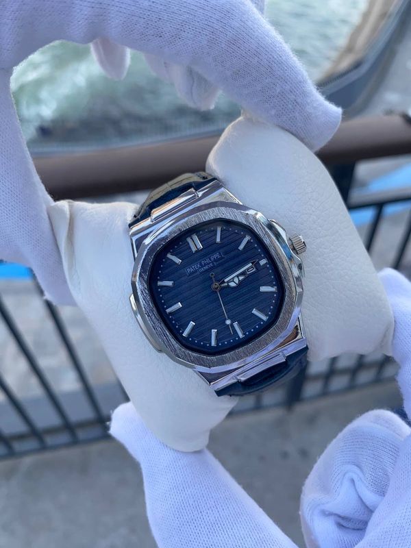 Patek Philippe qo’l soati sotiladi