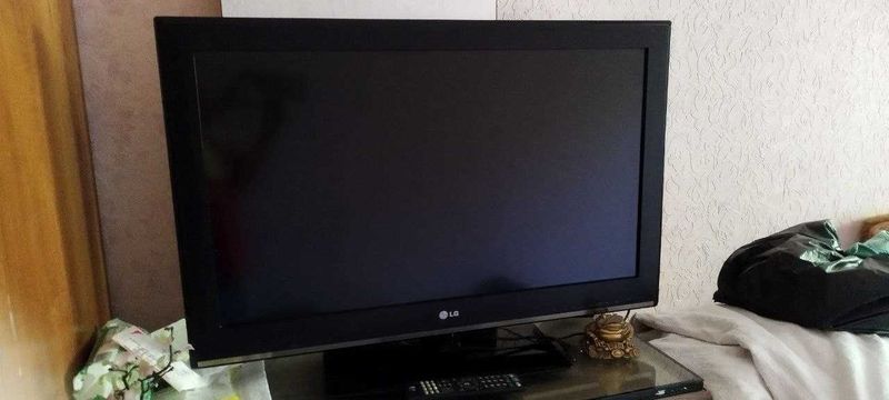 Продаем телевизор LG 32CS460 б/у, в отличном состоянии Продаем телевизор LG 32CS460 б/у, в отличном состоянии