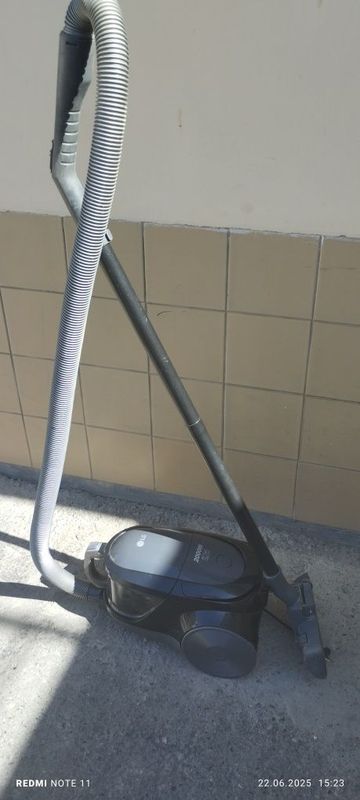 Pelesos sotiladi. Pelesos sotiladi.