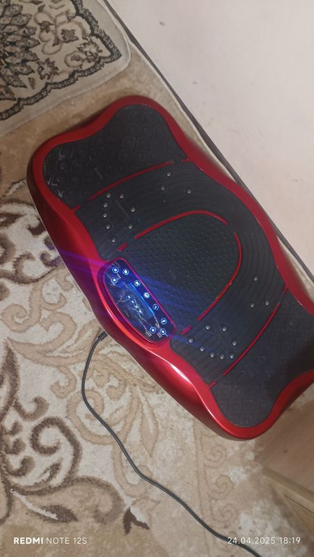 Vibroplatforma vibrator 1.000 milionga bervoraman Vibroplatforma vibrator 1.000 milionga bervoraman