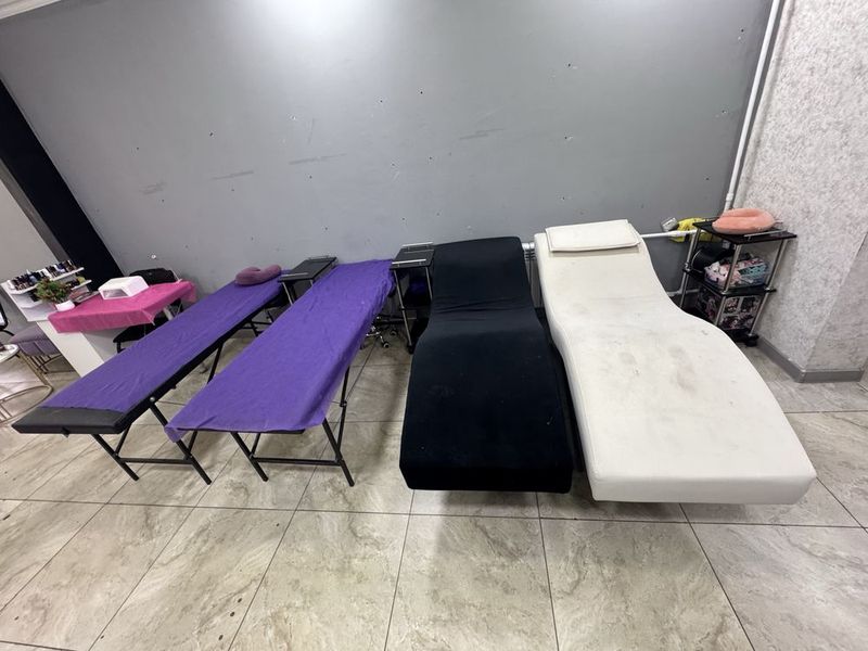 Salon uchun mebel srochna sotilvotti Salon uchun mebel srochna sotilvotti