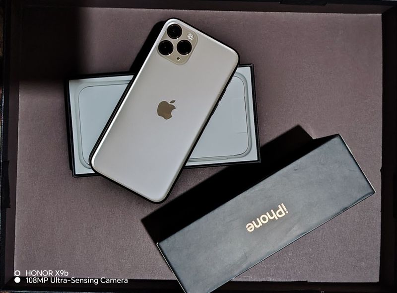 Iphone 11pro rangi golt