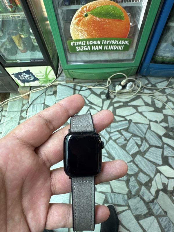 Apple wotch 7 41 sotiladi srochniy Apple wotch 7 41 sotiladi srochniy