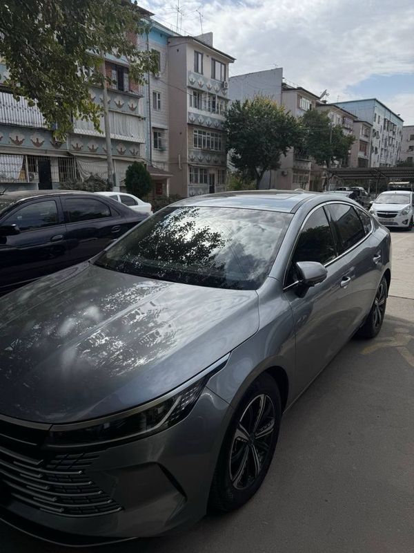 BYD chazor sotiladi