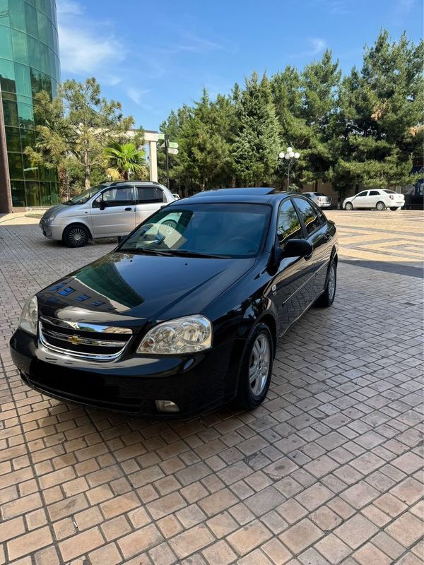 Lasetti 1.6 avtomat gazi bor srochna Lasetti 1.6 avtomat gazi bor srochna