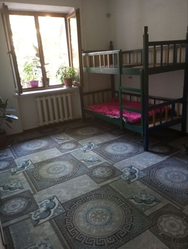 Чилонзор 13. 2комн/2/4, 45м², разд, Кирпичный, Ориентир: ул. Лутфий Чилонзор 13. 2комн/2/4, 45м², разд, Кирпичный, Ориентир: ул. Лутфий