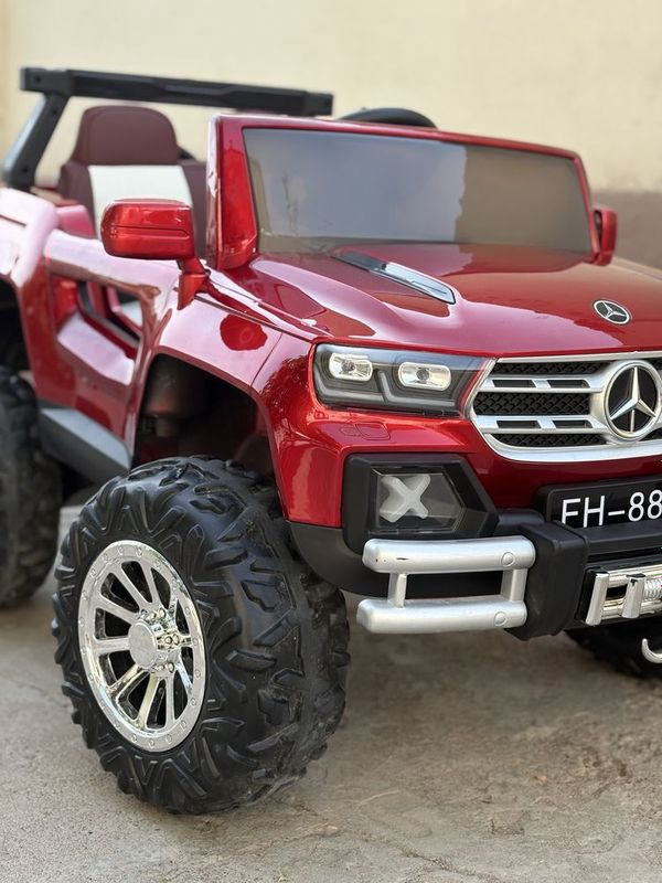 Bolalar uchun elektr jeep – zo‘r holatda Bolalar uchun elektr jeep – zo‘r holatda