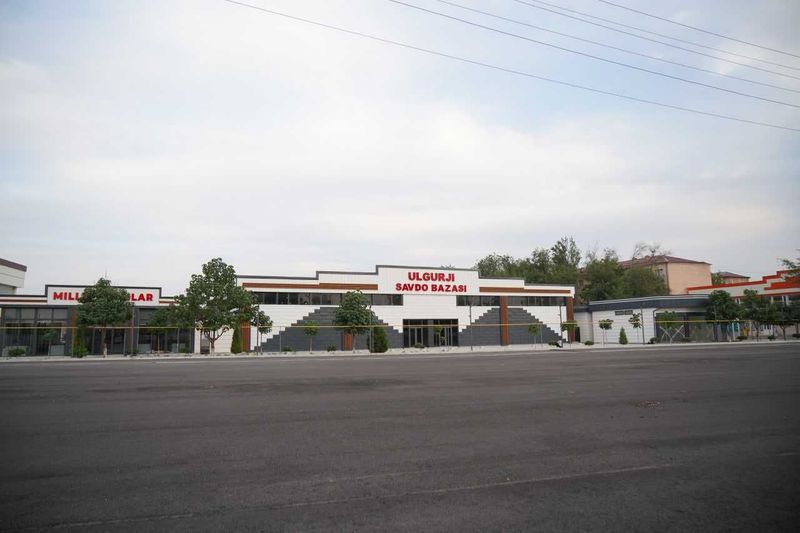 Аренда/продажа оптовых павильонов 1400–3200 м² (25 000 сум за 1м²)