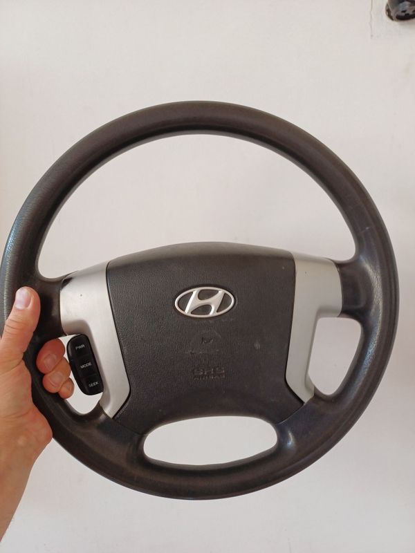 Hyundai Grand Starex H1 rul Hyundai Grand Starex H1 rul