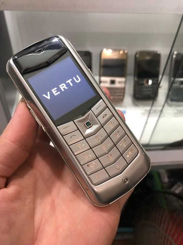 Vertu Constellation Original ideal! Vertu Constellation Original ideal!