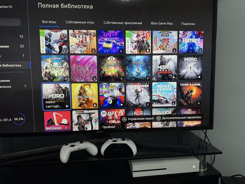 Продается Xbox one s 1tb Продается Xbox one s 1tb
