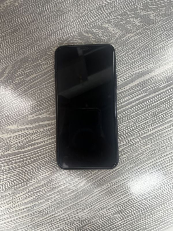 Iphone 11 pro 64gb xolati yaxwi Iphone 11 pro 64gb xolati yaxwi