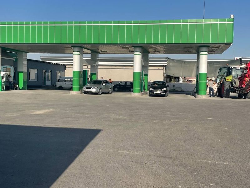 Benzin zapravka sotiladi Benzin zapravka sotiladi