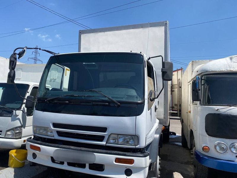 ISUZU 10 tonnalik ISUZU 10 tonnalik
