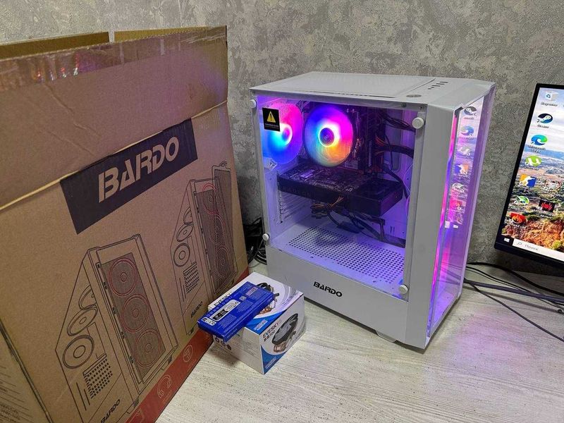 Игровой кейс / RX 570 4gb / DDR4 16gb / 10 ядер 20 потоков
