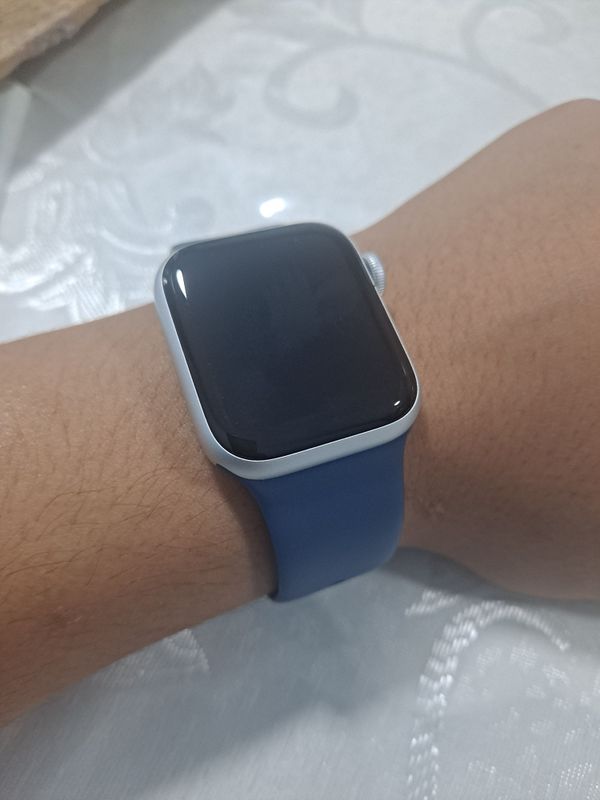 Apple Watch SE 2024 2nd Gen 40mm Apple Watch SE 2024 2nd Gen 40mm