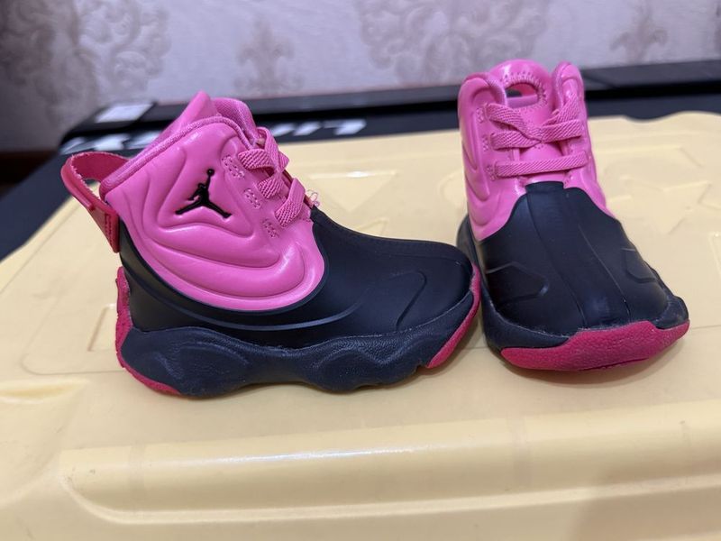 Ботиночки не промокайки для девочки nike jordan